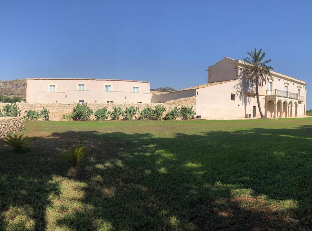 Ballium Luxury Relais Avola Exterior foto