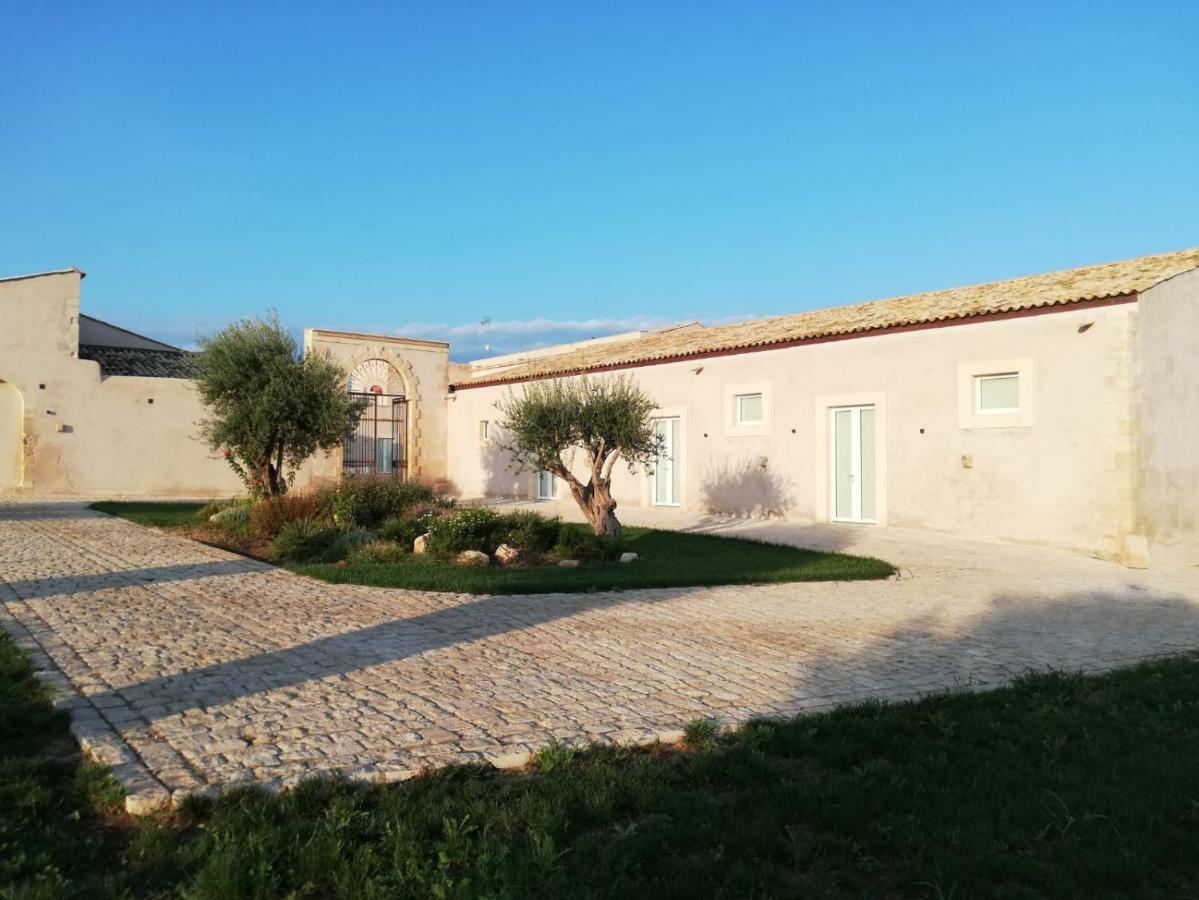 Ballium Luxury Relais Avola Exterior foto