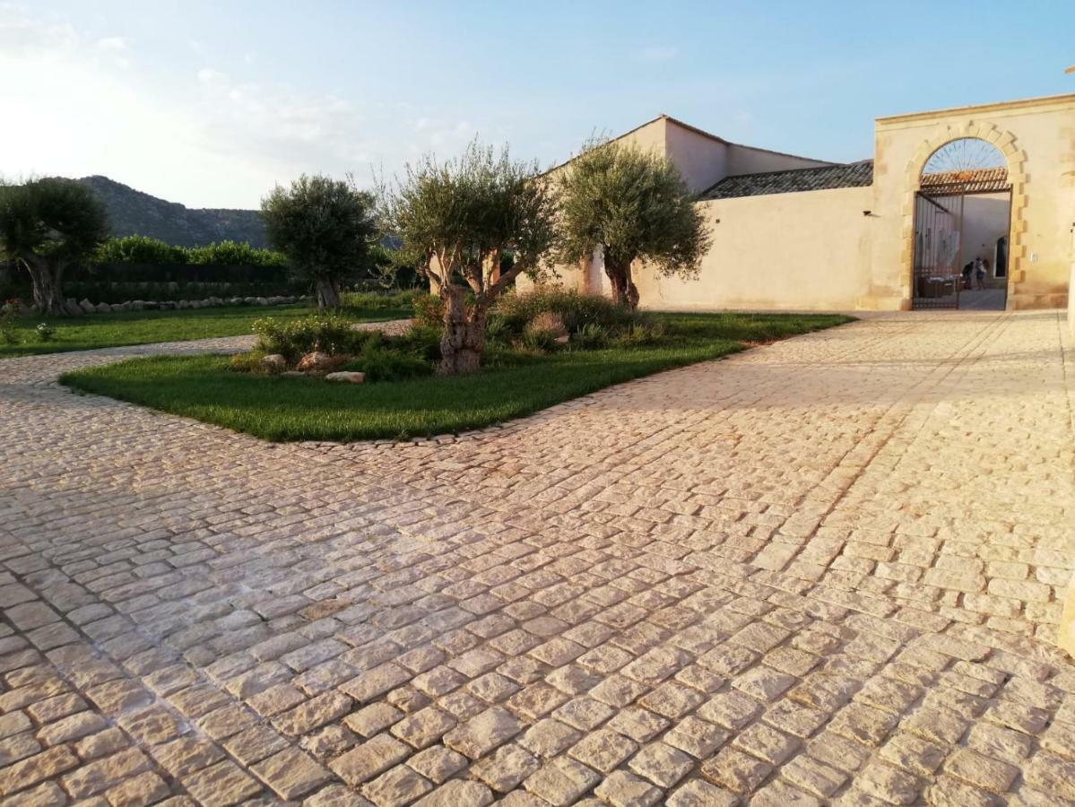 Ballium Luxury Relais Avola Exterior foto